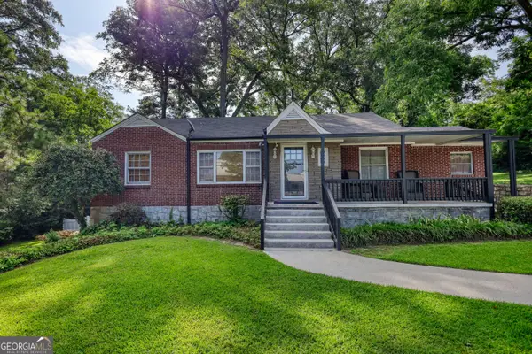 990 Oakland Avenue Se, Conyers, GA 30012