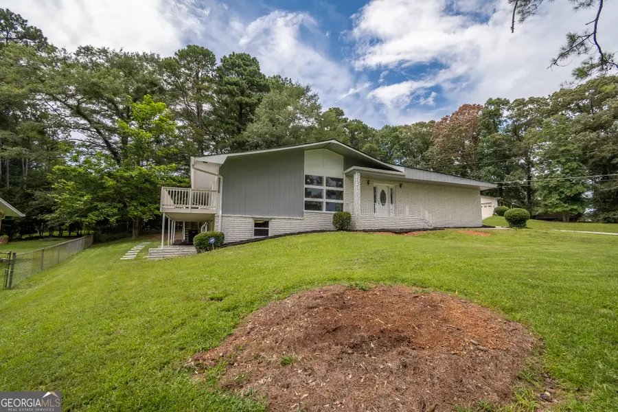 2743 NW Lake Capri Drive, Conyers, GA 30012 - Image #2