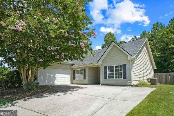 6345 Aarons Way, Flowery Branch, GA 30542