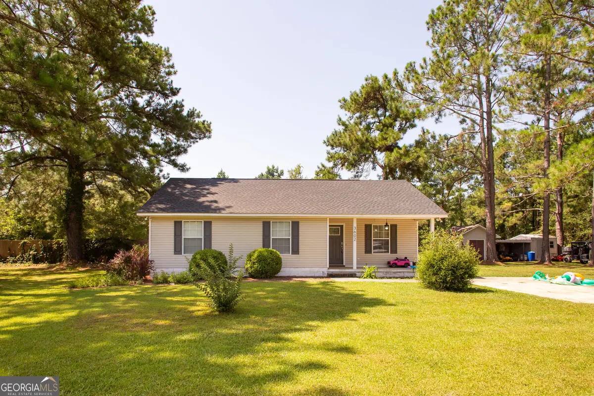3602 Meadow Lane, Blackshear, GA 31516 - Image #1