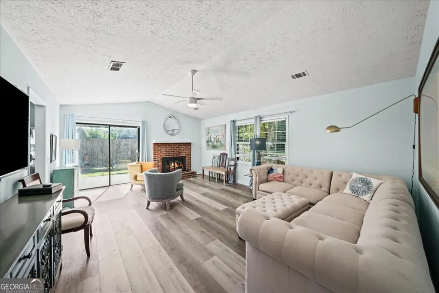 4361 Old Mabry Lane Ne, Roswell, GA 30075 - Image #3