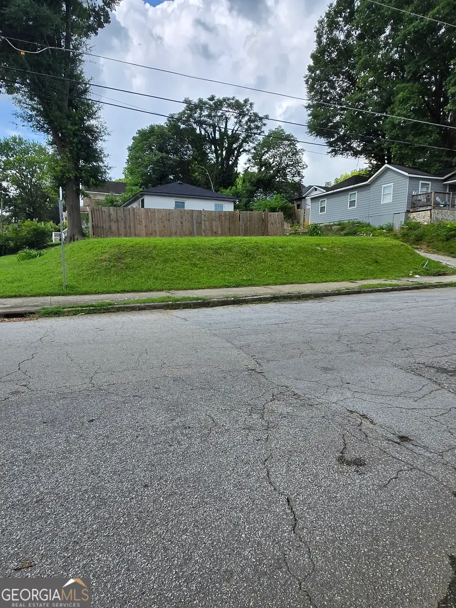 755 Coleman Street S, Atlanta, GA 30310 - Image #3