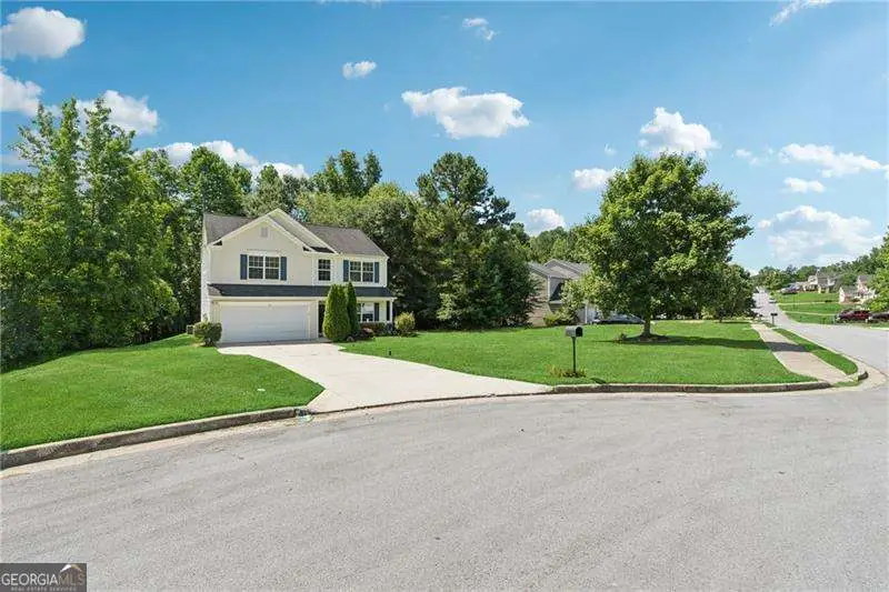 27 Waterbury Way, Douglasville, GA 30134 - Image #2