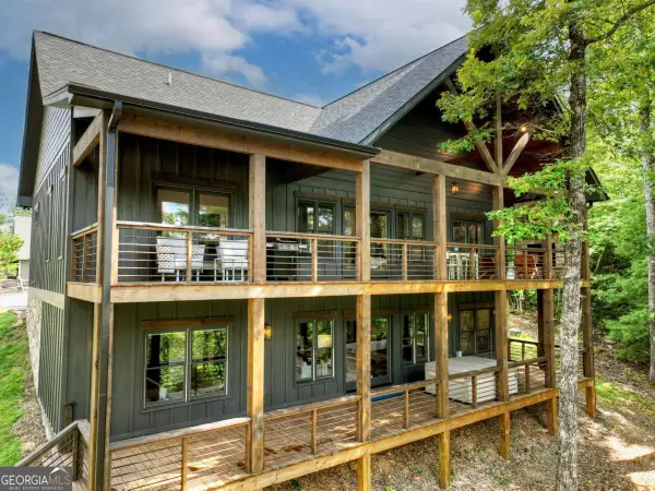 141 Long View Lane, Blue Ridge, GA 30513