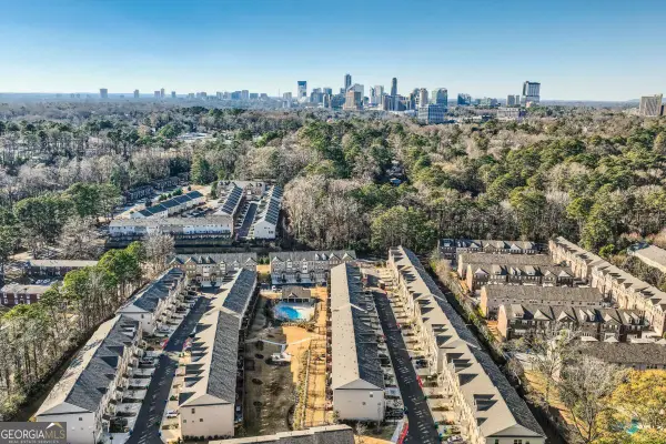 2093 Pine Cone Lane Ne, Atlanta, GA 30319