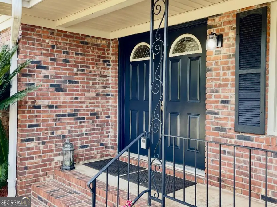 316 Meadowridge Drive, Warner Robins, GA 31093 - Image #2