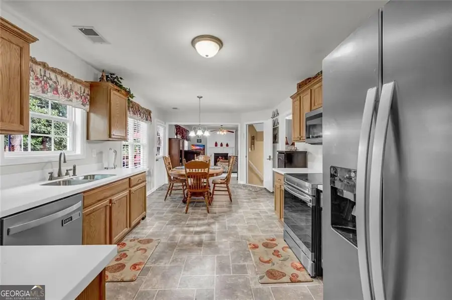 5309 Rushing Creek Way, Flowery Branch, GA 30542 - Image #2