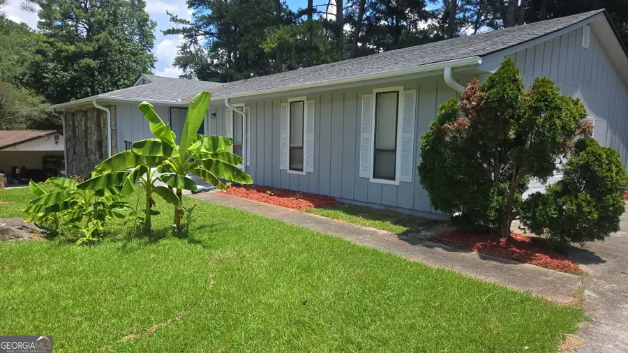 907 Strawberry Court, Ellenwood, GA 30294 - Image #3