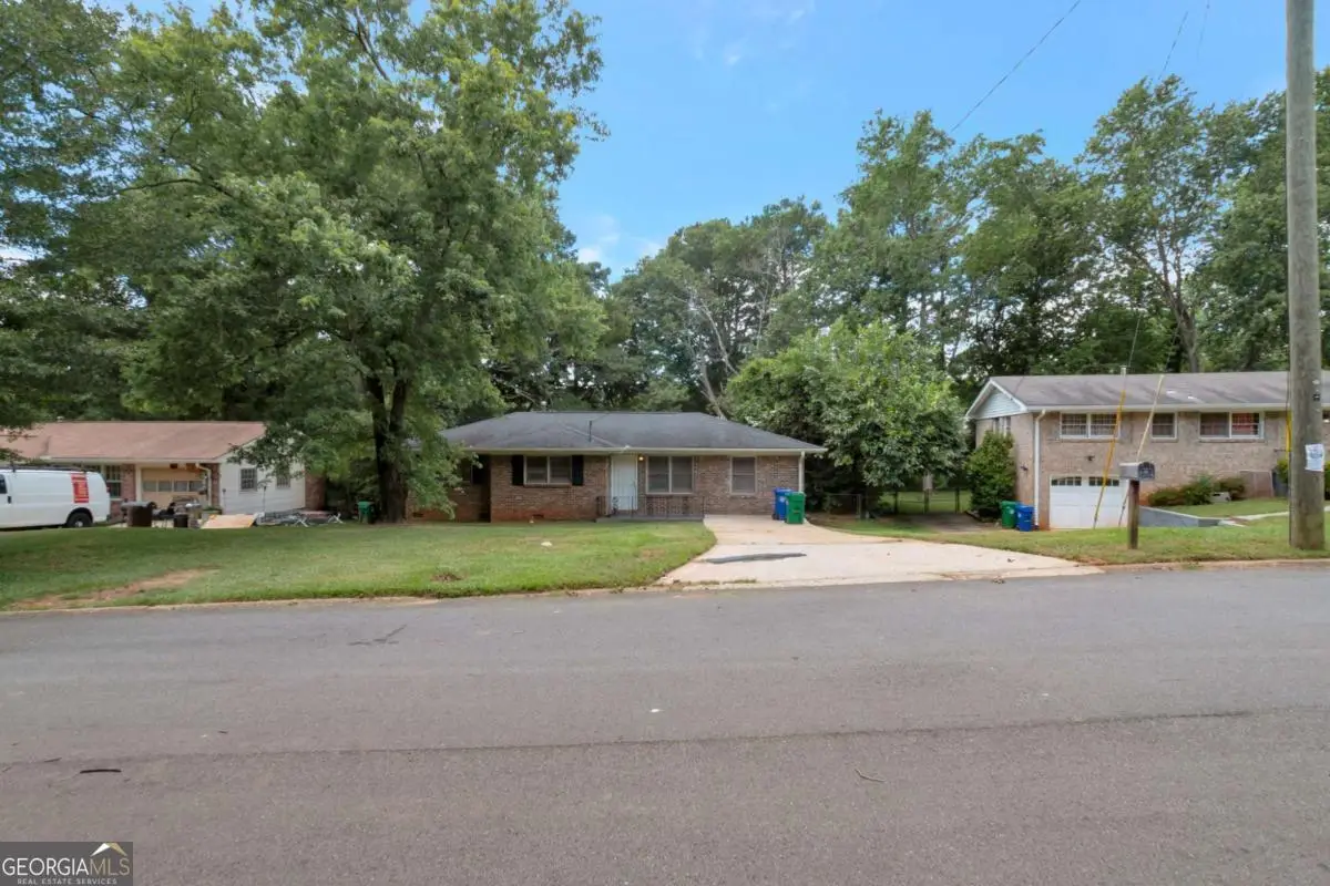 904 Pine Roc Drive, Stone Mountain, GA 30083 - #1