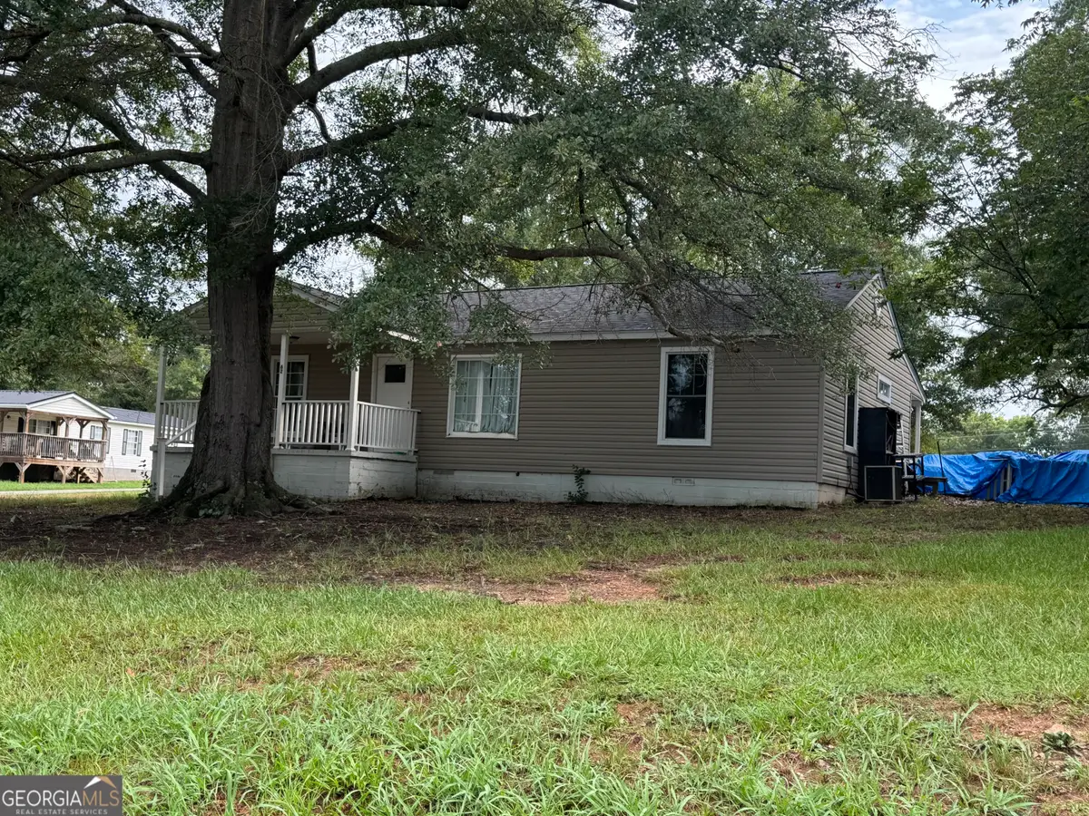 62 Atlanta Avenue, Hartwell, GA 30643 - Image #1