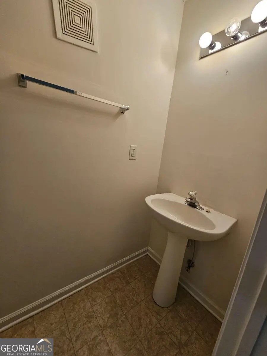 3287 River Lane Se, Atlanta Decatur, GA 30316 - Image #2