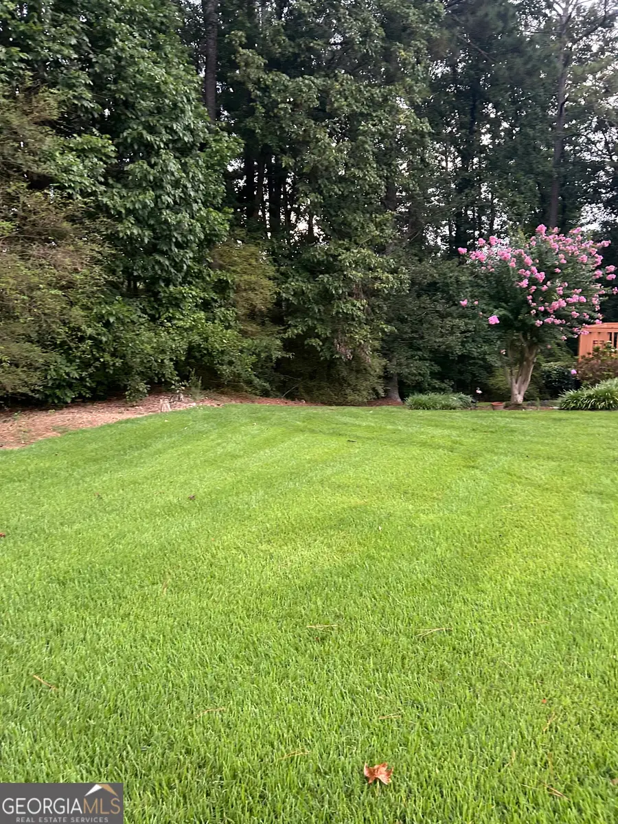 2851 N Brackenwood Drive N, Snellville, GA 30039 - Image #3