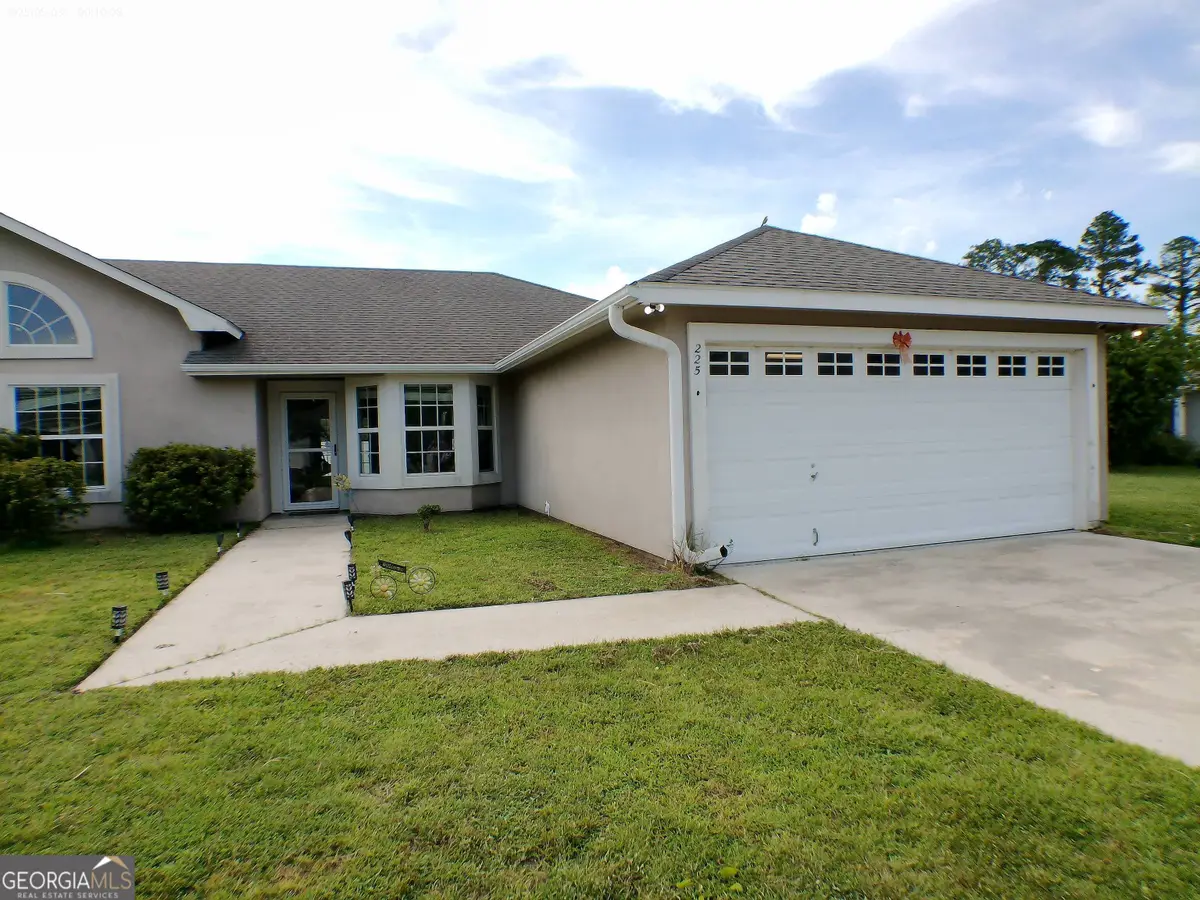 225 Royal Palms Avenue, Kingsland, GA 31548 - Image #1