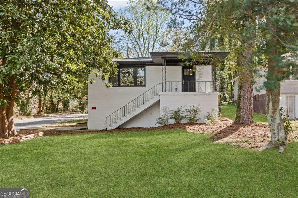 175 Holly Road Nw, Atlanta, GA 30314 - Image #1