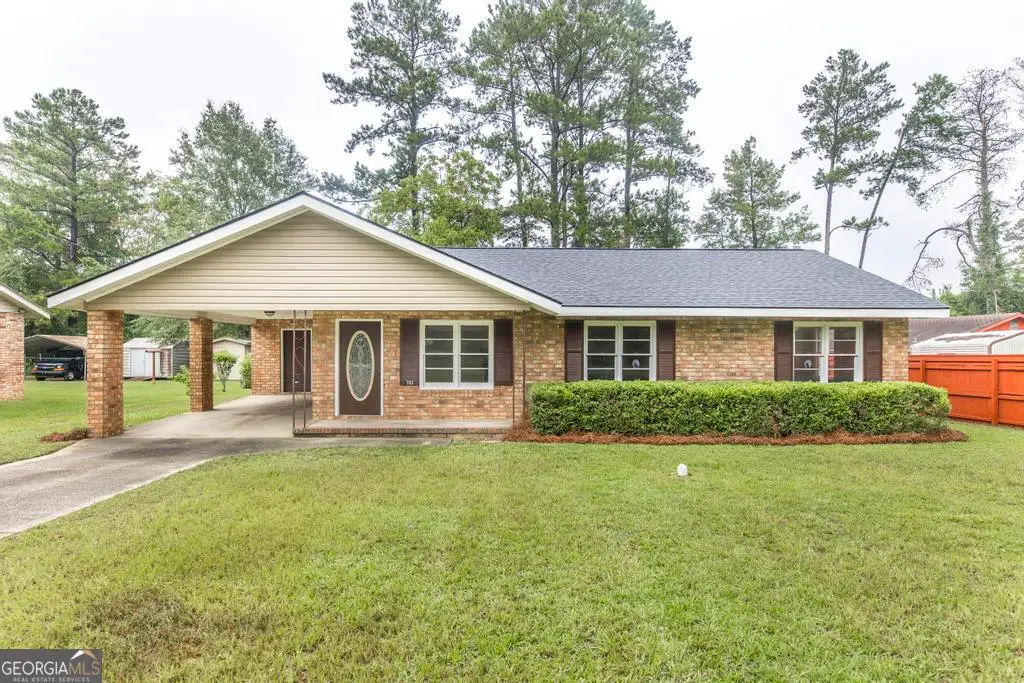 702 Magnolia Drive, Dublin, GA 31021 - Image #1