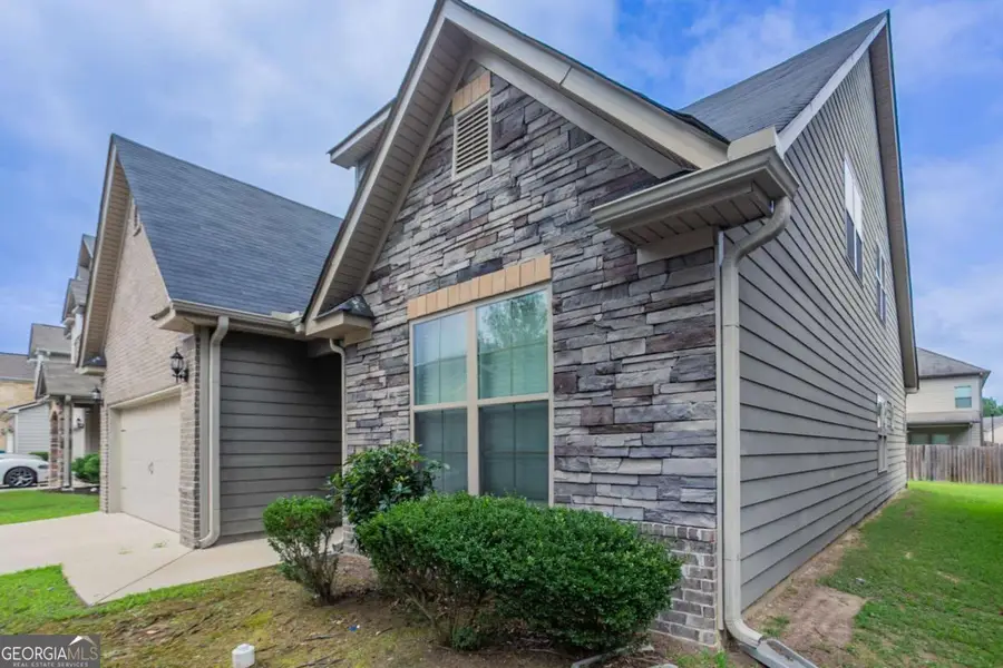 7610 Crawford Court, Fairburn, GA 30213 - Image #3