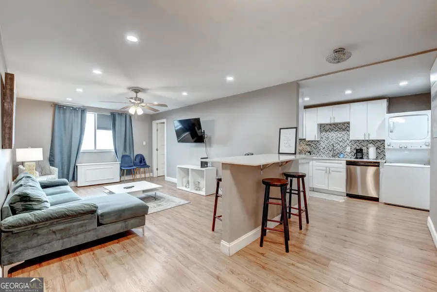 215 Piedmont Avenue Ne #UNIT 2003, Atlanta, GA 30308 - Image #2