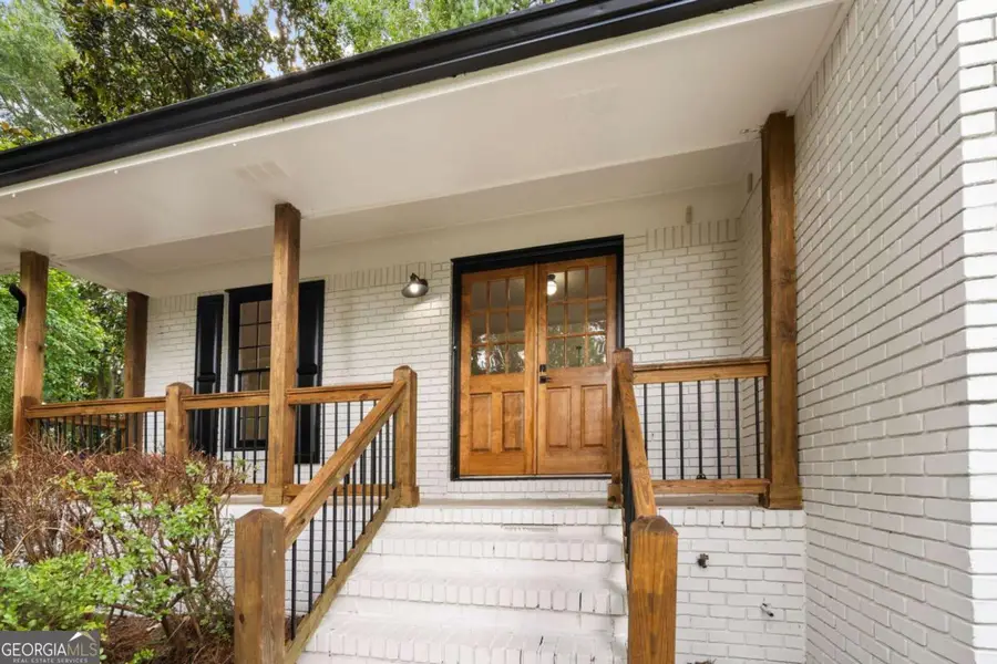 3844 Lake Drive Se, Smyrna, GA 30082 - Image #3