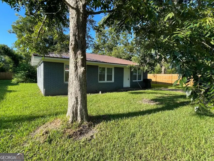 17 Young Street, Hazlehurst, GA 31539 - Image #3