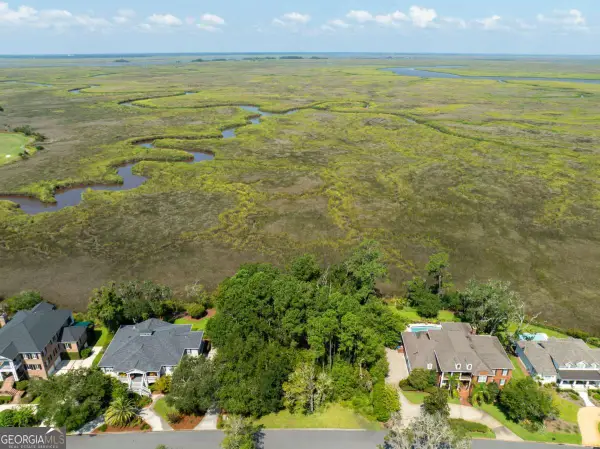 929 Champney, St. Simons, GA 31522