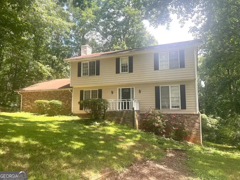 522 Hickory Hills Drive, Stone Mountain, GA 30083 - Image #2