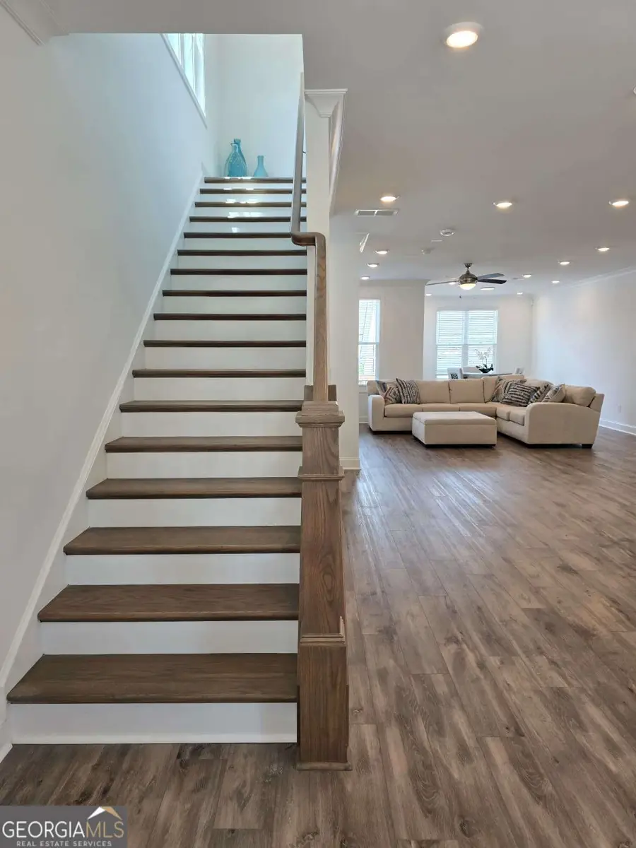 825 Green Sapling Trail E #18, Suwanee, GA 30024 - Image #2