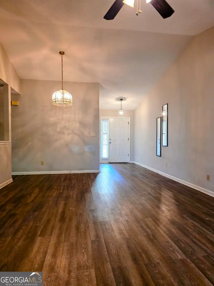 318 Somerset Drive, Warner Robins, GA 31088 - Image #2