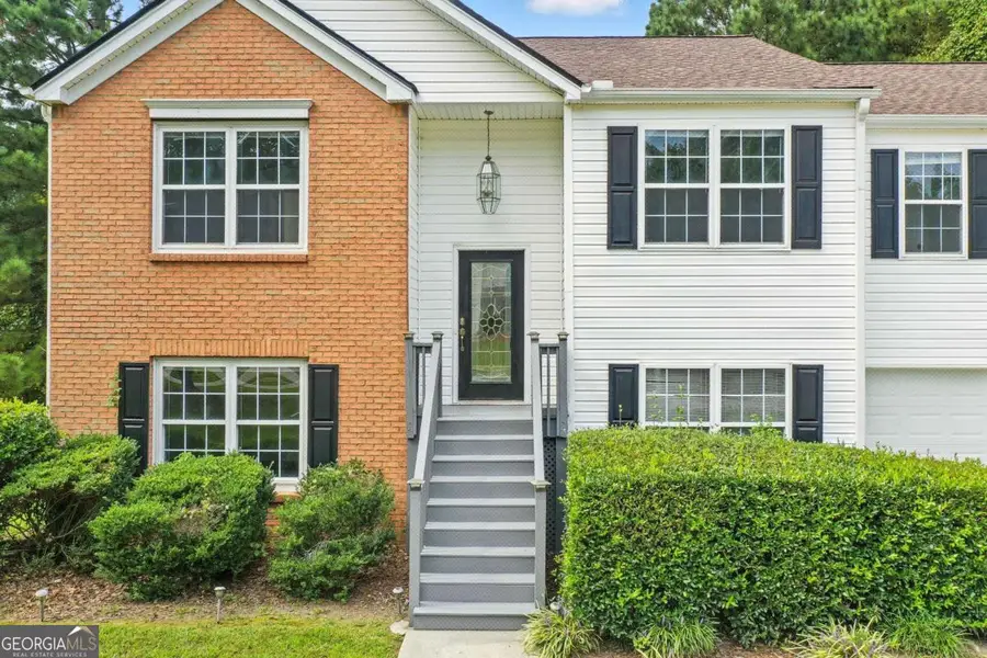 452 Crested View Drive, Loganville, GA 30052 - Image #3