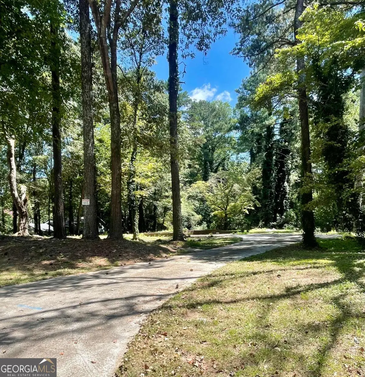 504 Raven Springs Trail, Stone Mountain, GA 30087 - Image #1