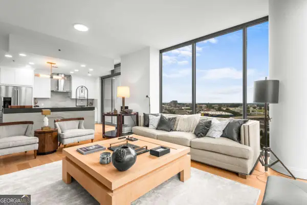 270 17th Street Nw #2012, Atlanta, GA 30363