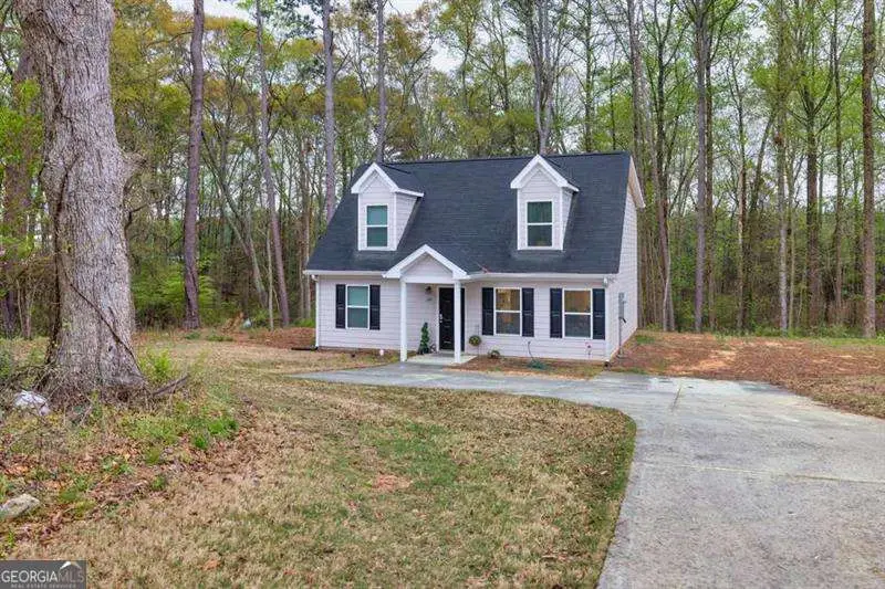 214 Walton Street, Loganville, GA 30052 - Image #2