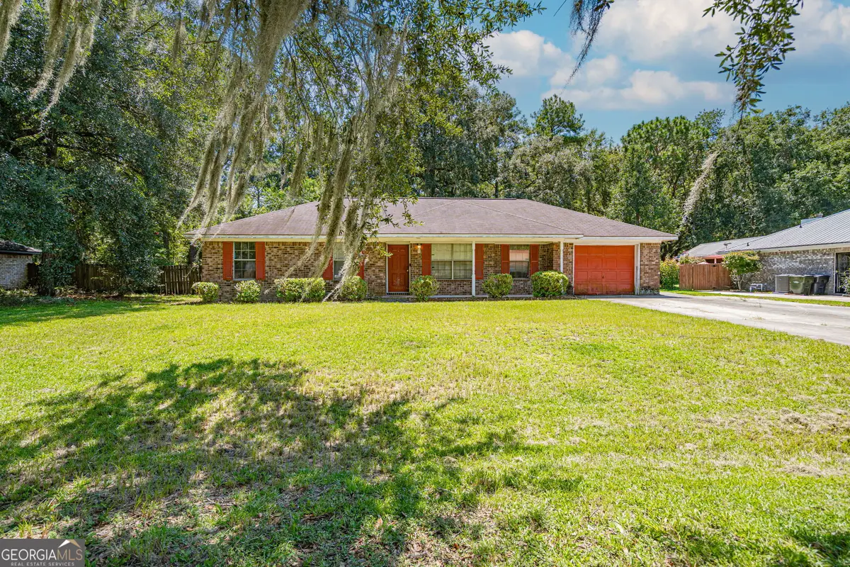 194 Mccumber Drive, Allenhurst, GA 31301 - Image #1