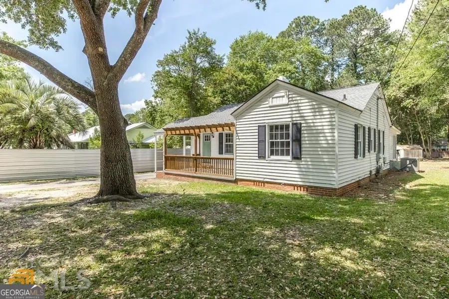 214 Mimosa Drive, Dublin, GA 31021 - Image #2