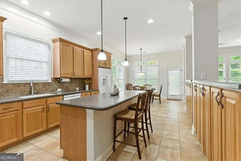 401 Trotters Run, Woodstock, GA 30188 - Image #3