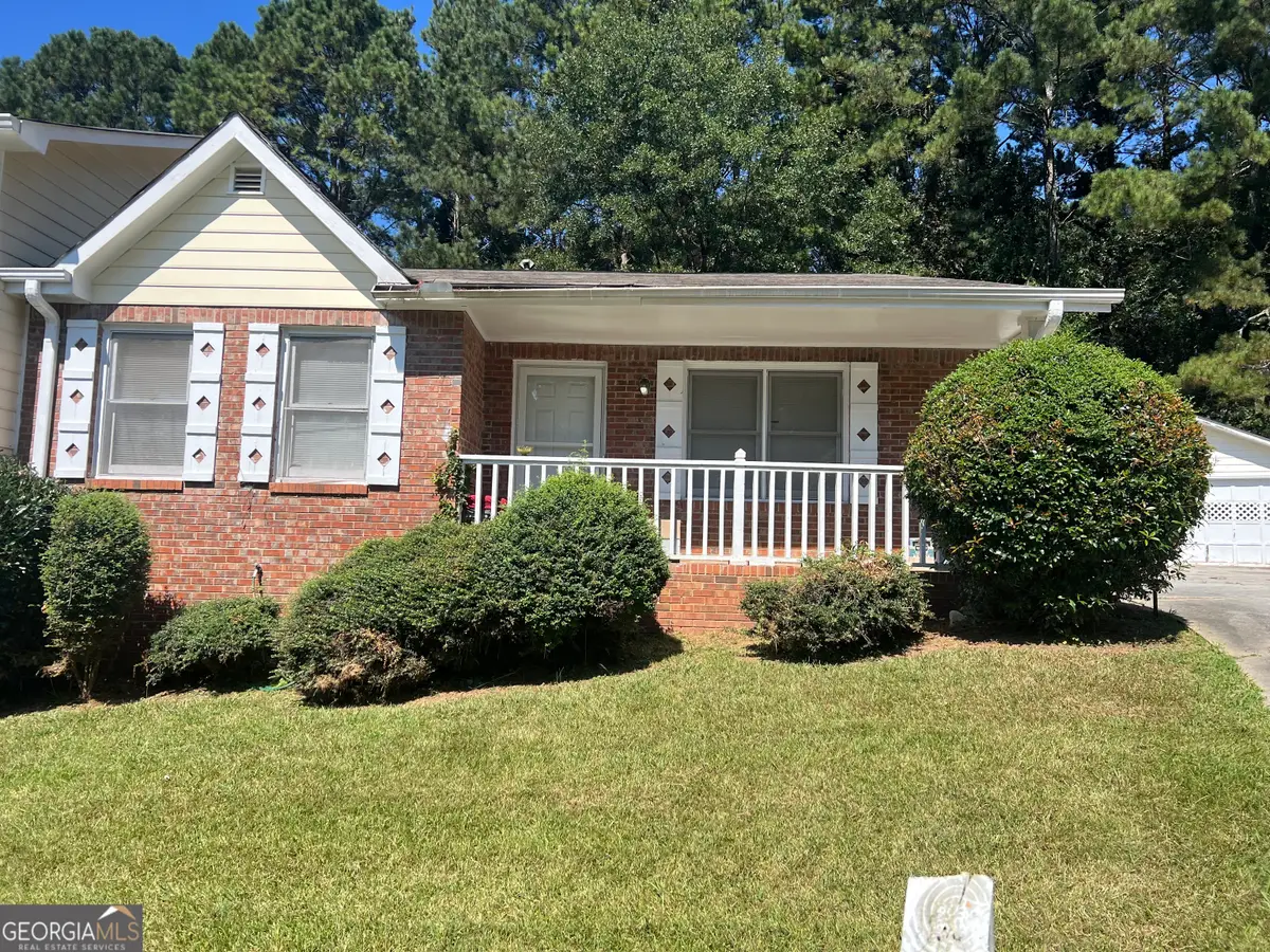 4917 Autumn Circle, Stone Mountain, GA 30088 - Image #1