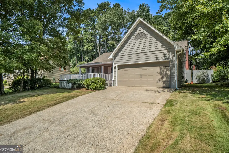 1276 Westover Trace Nw, Acworth, GA 30102 - Image #2