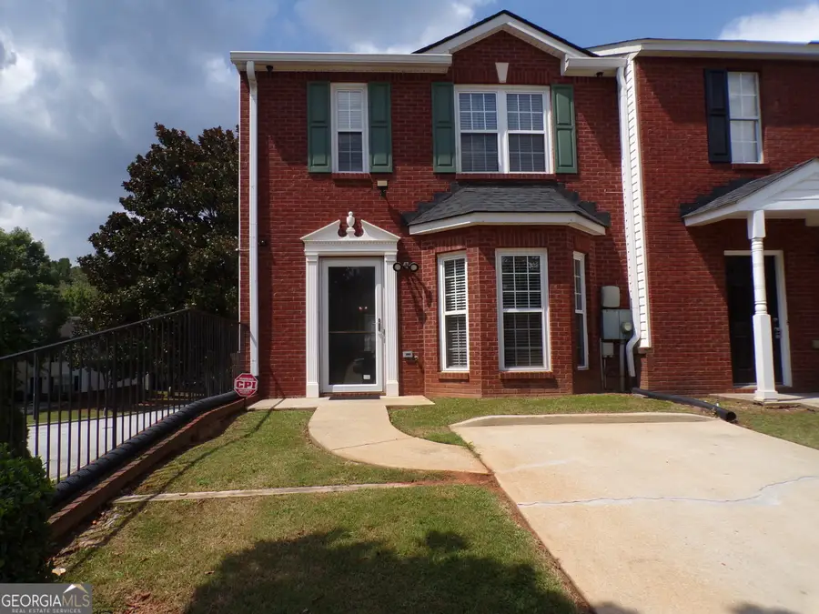 5897 Strathmoor Manor Circle, Lithonia, GA 30058 - Image #2