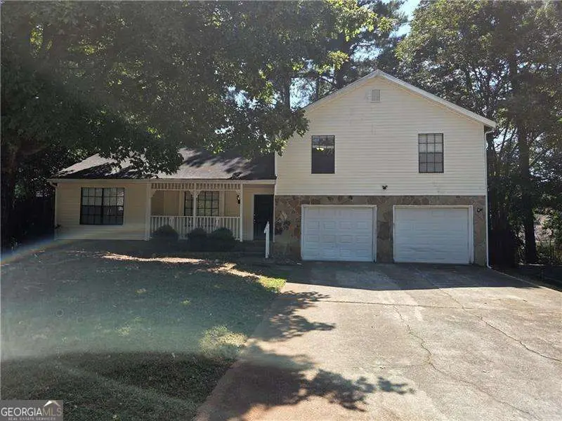 943 Lake Drive Court, Stone Mountain, GA 30088 - Image #1