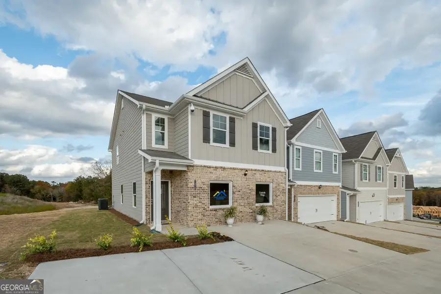 7439 Knoll Hollow Road, Lithonia, GA 30058 - Image #3