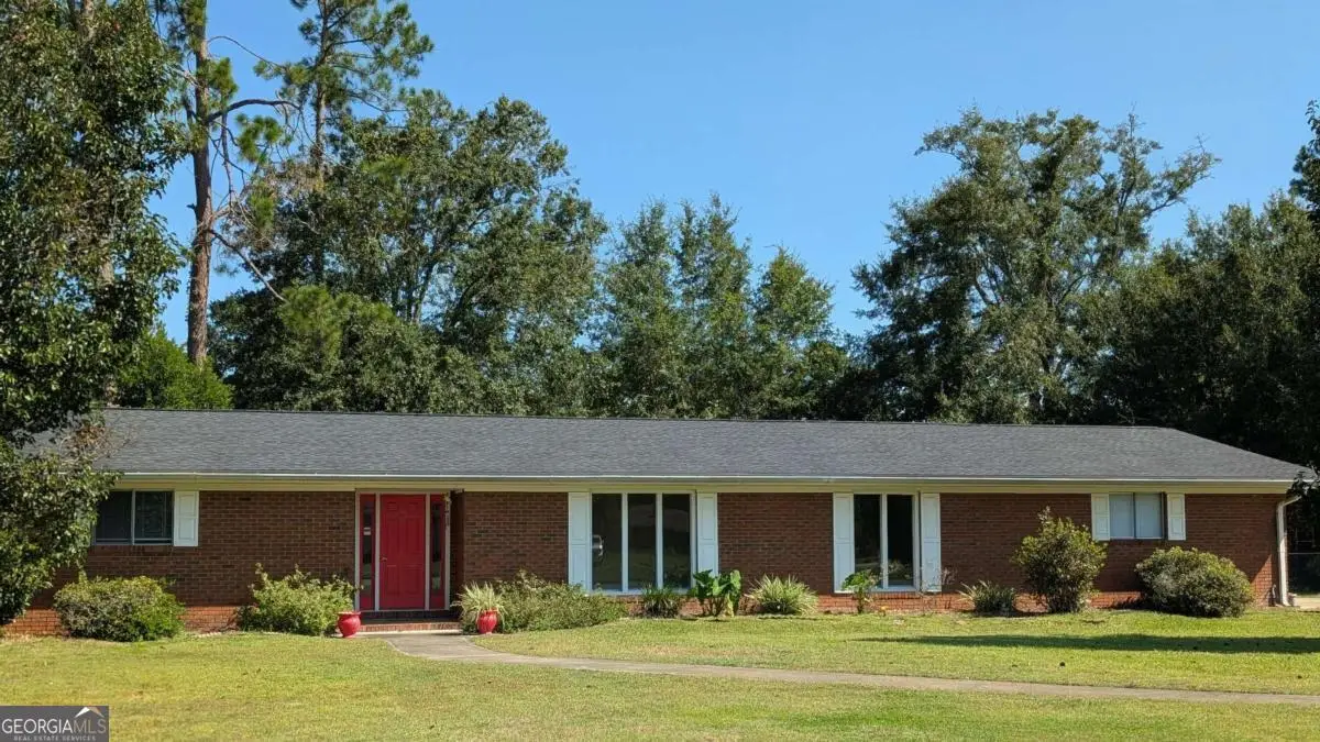 118 Charlton Street, Jesup, GA 31545 - Image #1