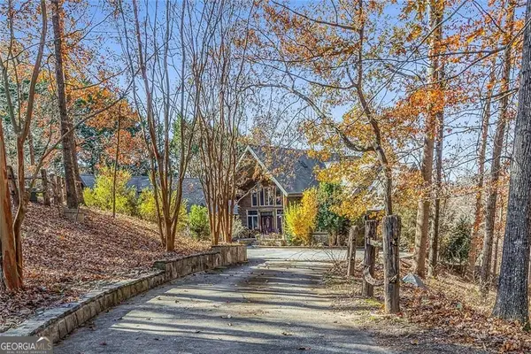 9735 Emery Drive, Gainesville, GA 30506