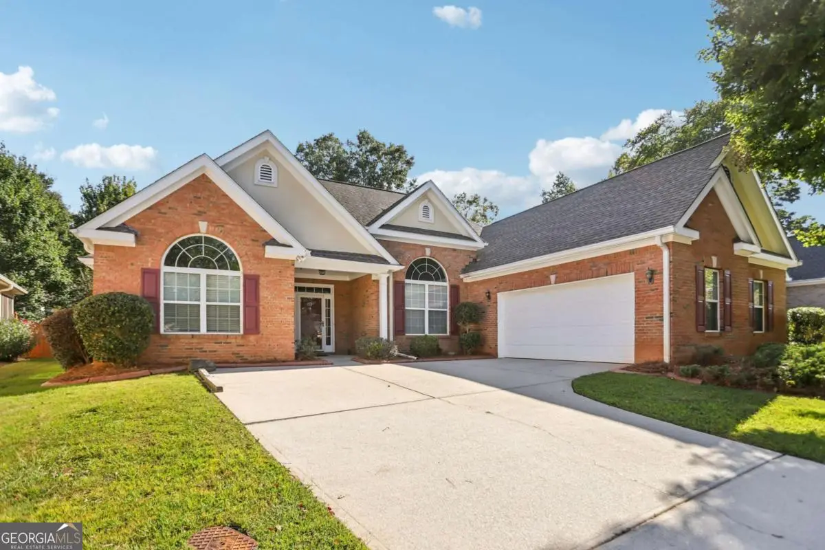 8004 Larksview Drive, Fairburn, GA 30213 - Image #1