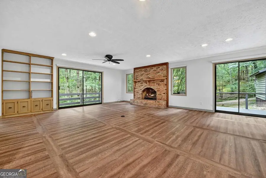 260 Flat Creek Crossing, Blue Ridge, GA 30513 - Image #2