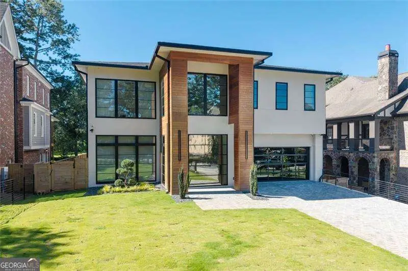 1127 Wimberly Road Ne, Brookhaven, GA 30319 - Image #2