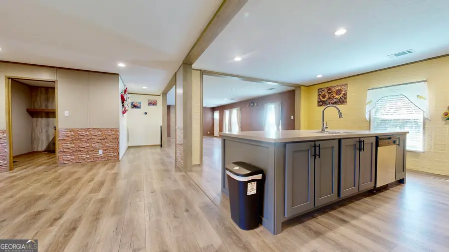 4003 Oxford Lane, Blackshear, GA 31516 - Image #2