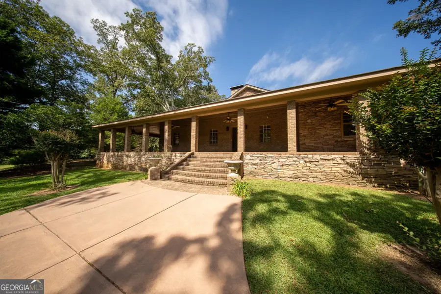 1061 Evans Drive, Riverdale, GA 30296 - Image #2
