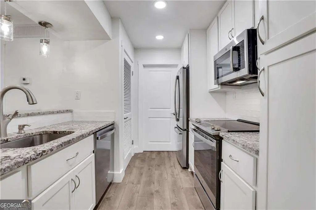 206 Tuxworth Circle, Decatur, GA 30033 - Image #1