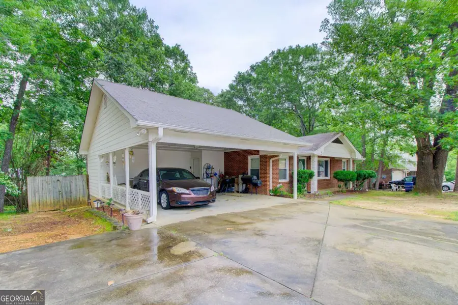 281 Springdale Drive, Winder, GA 30680 - Image #2
