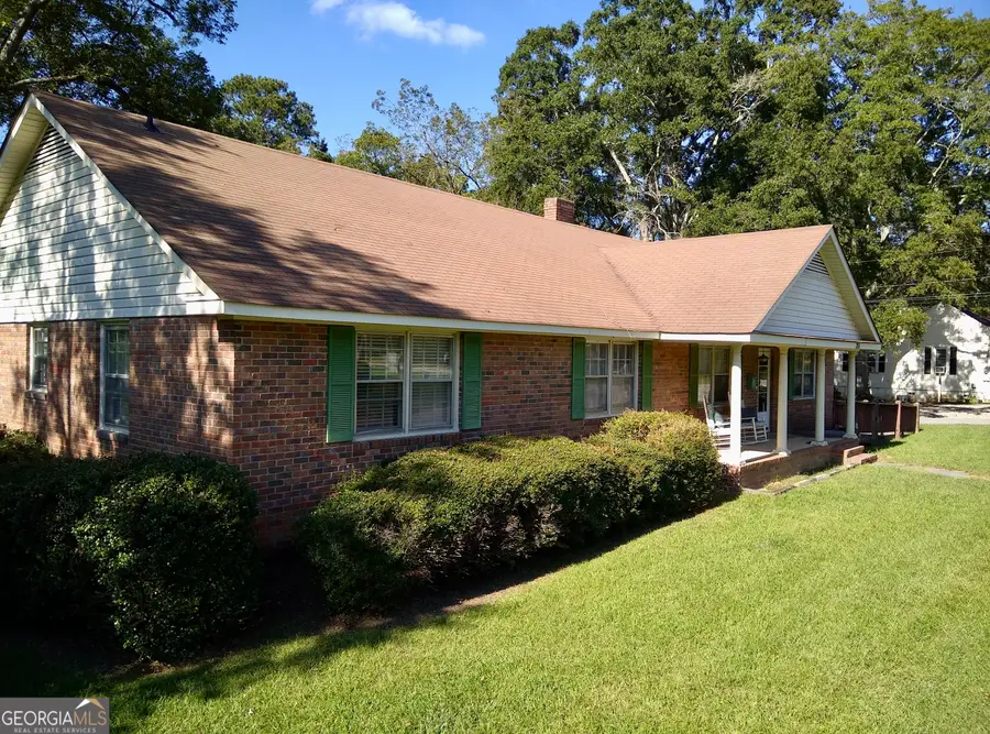 324 N Rhodes Street, Union Point, GA 30669 - Image #2