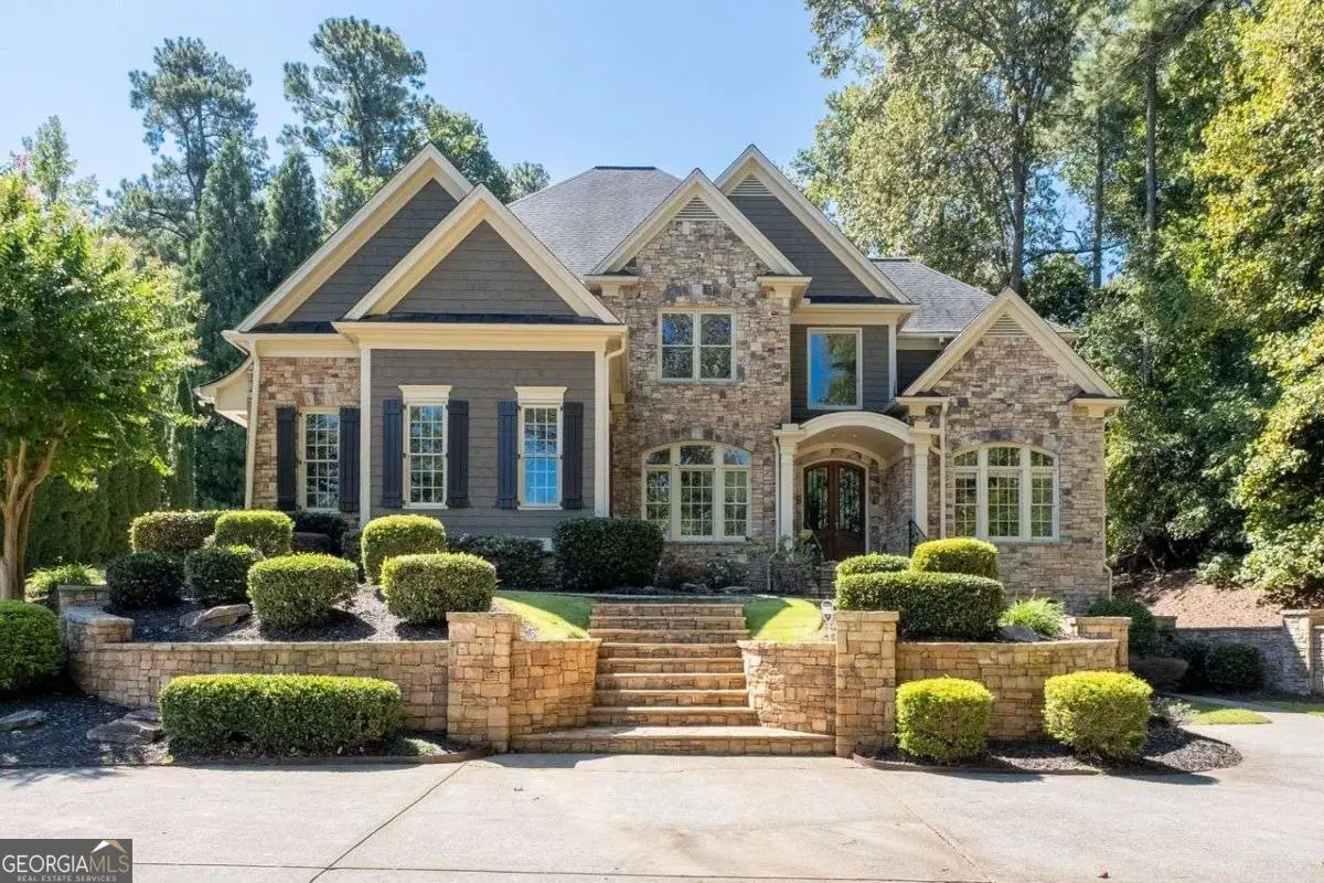 11180 West Road, Roswell, GA 30075 - Image #1